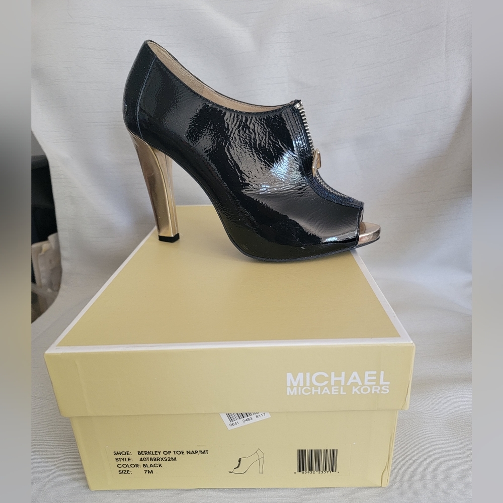 Michael kors black heels
